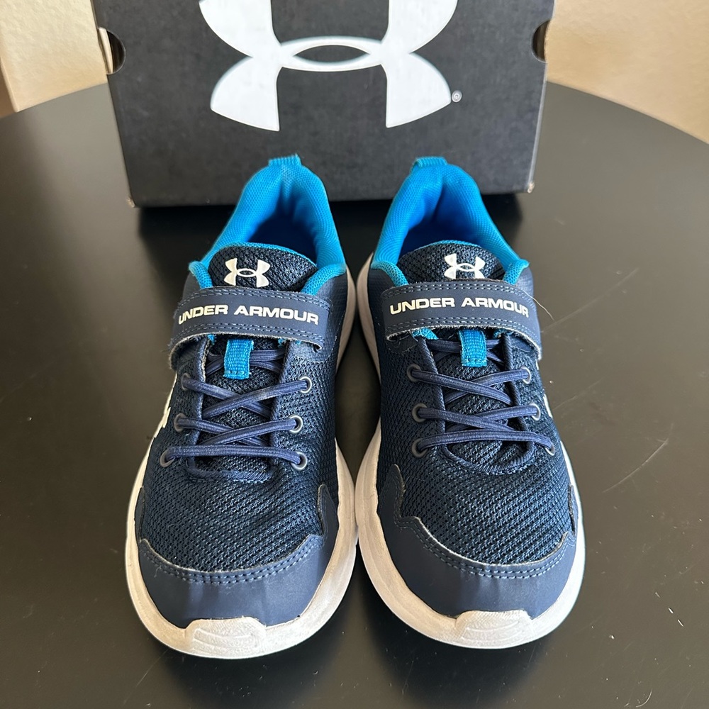 Under Armour BPS Essential Boys size 3